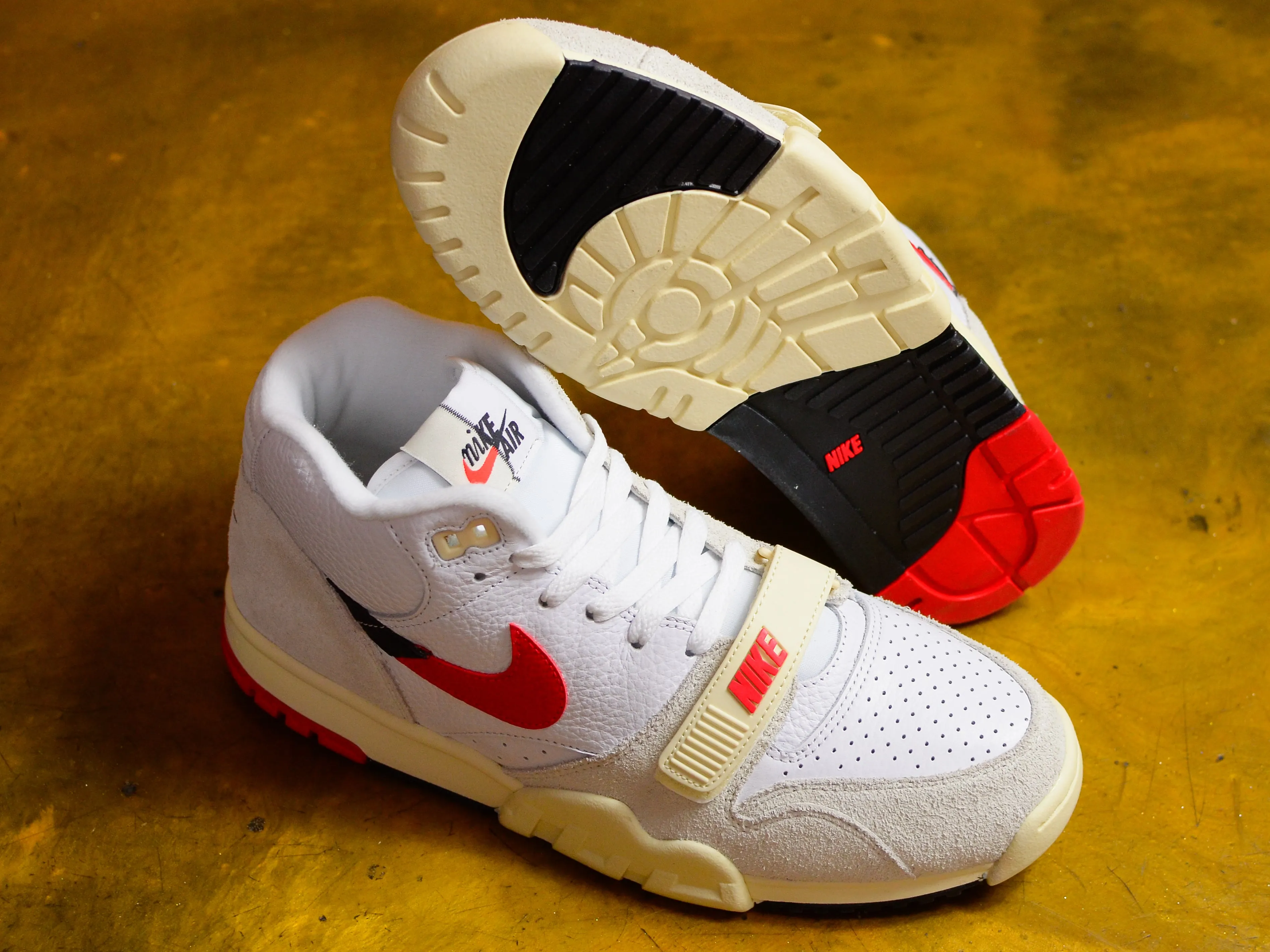 Air Trainer 1 - White / Black / Coconut Milk / University Red