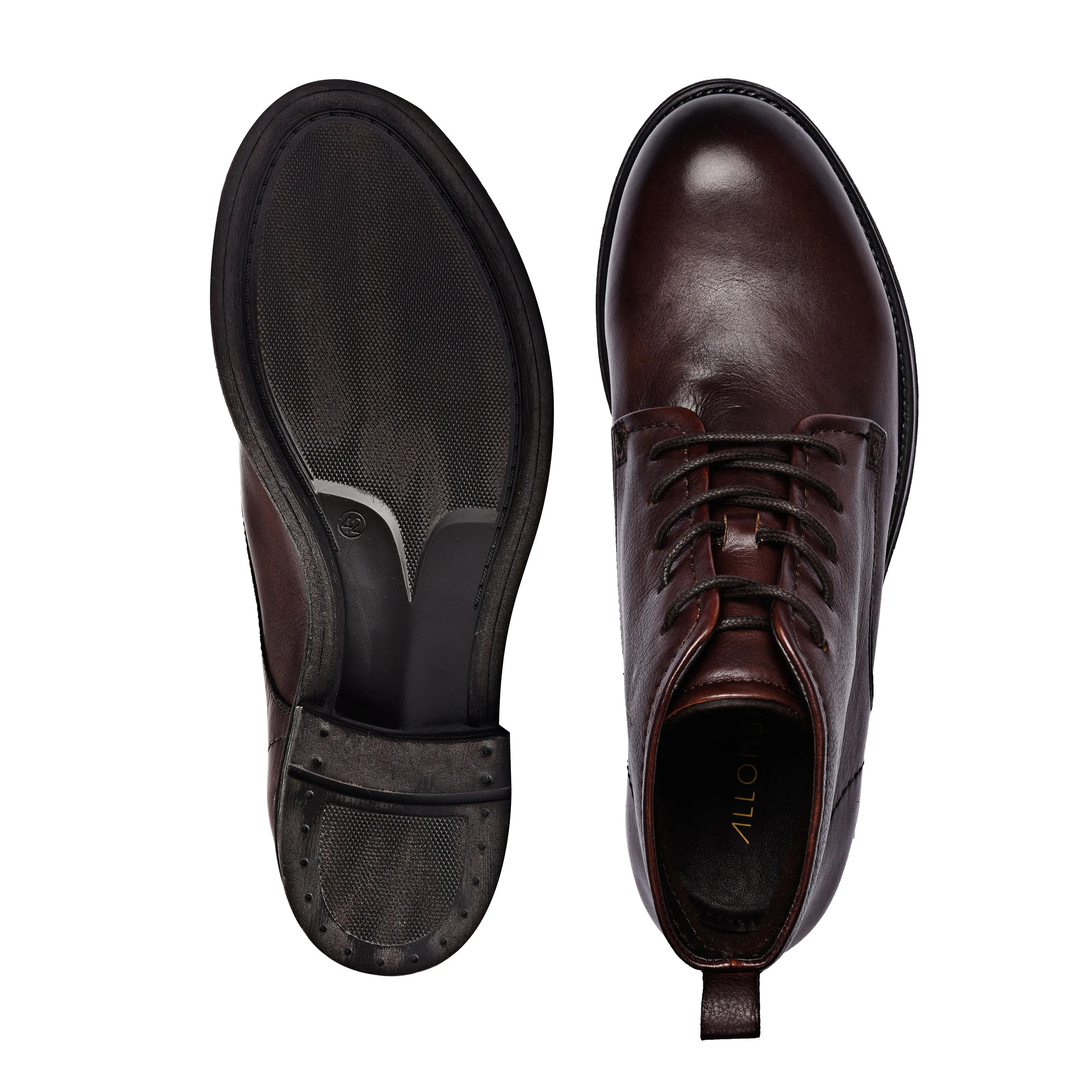 Amaud Classic Plain Toe Chukka Boots
