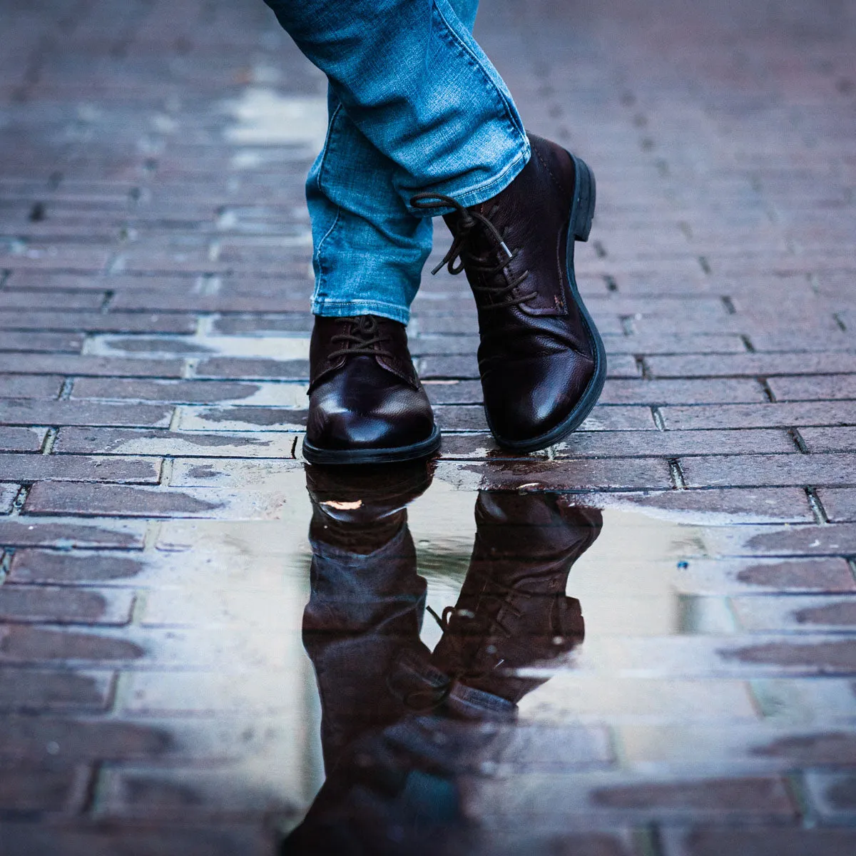 Amaud Classic Plain Toe Chukka Boots