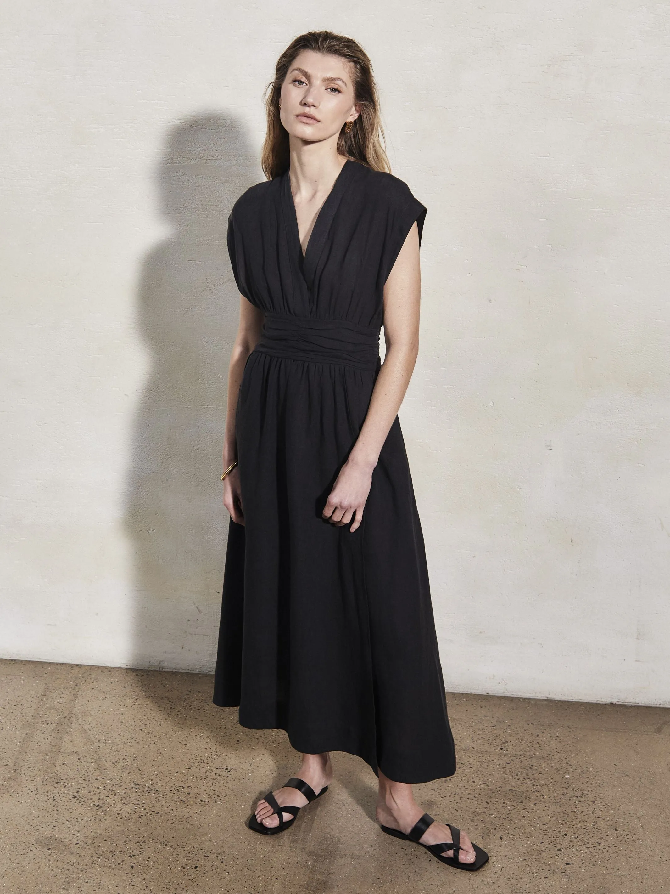 GEORGIA - Caviar Linen Dress