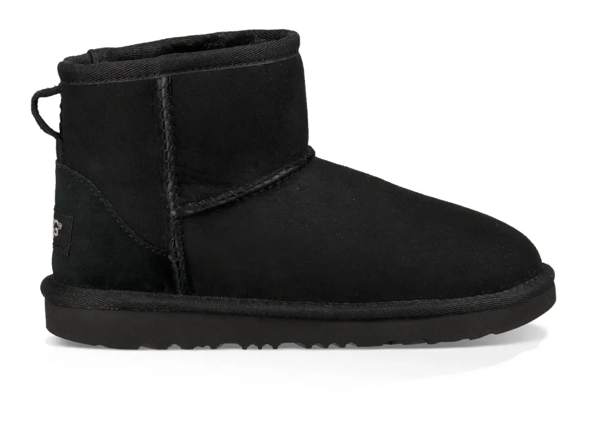 Kid’s UGG Classic Mini II – Cozy Comfort for All-Day Play