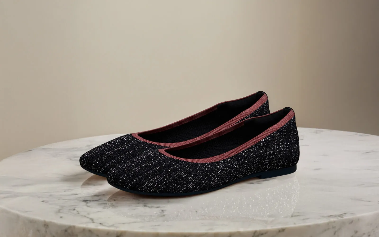 Metallic Square Flats : Black-Pink