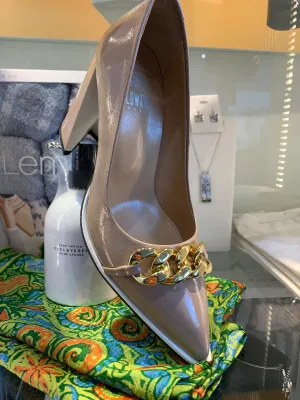 Nude Pumps