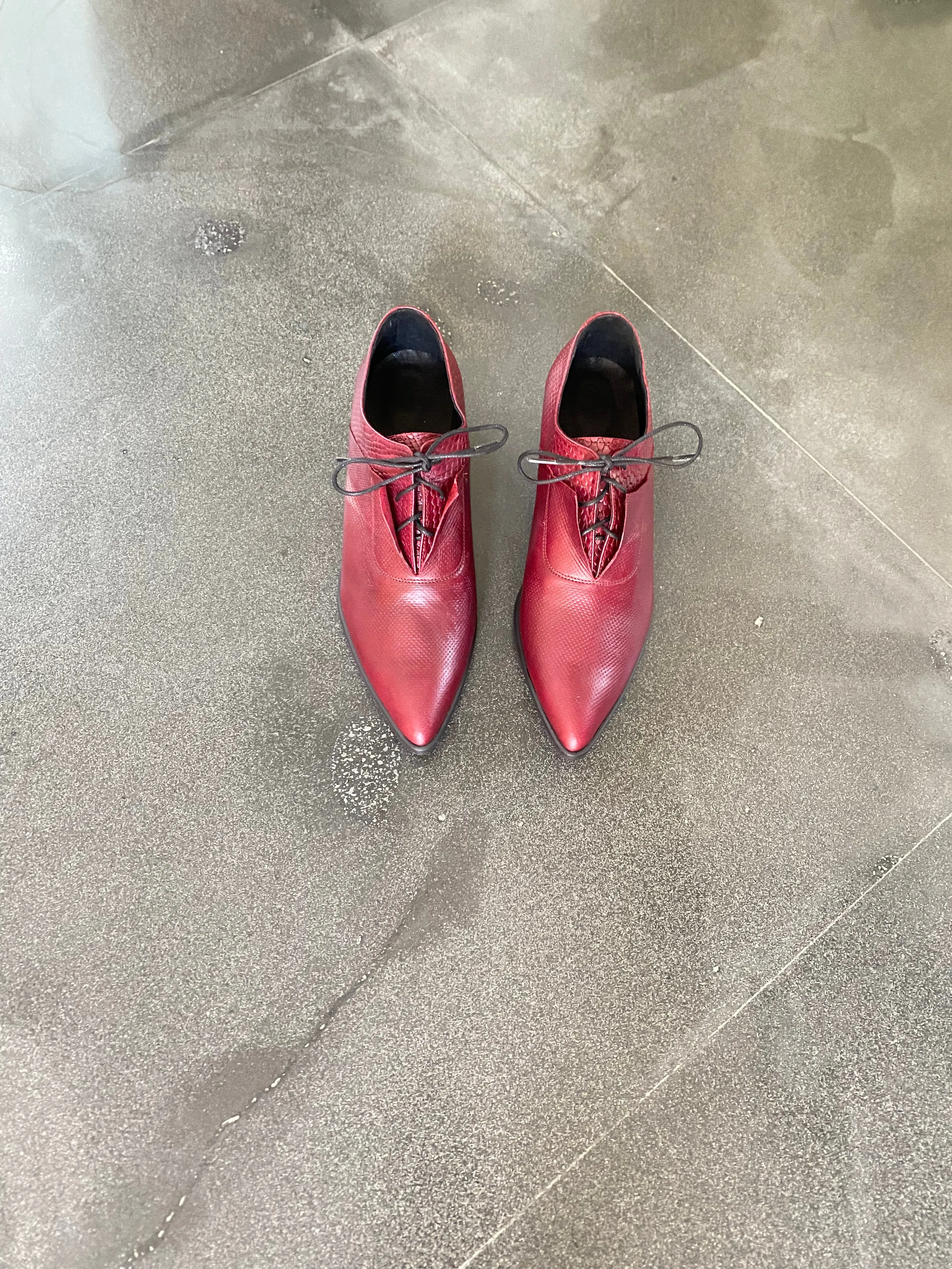 Oxford Pumps in Red