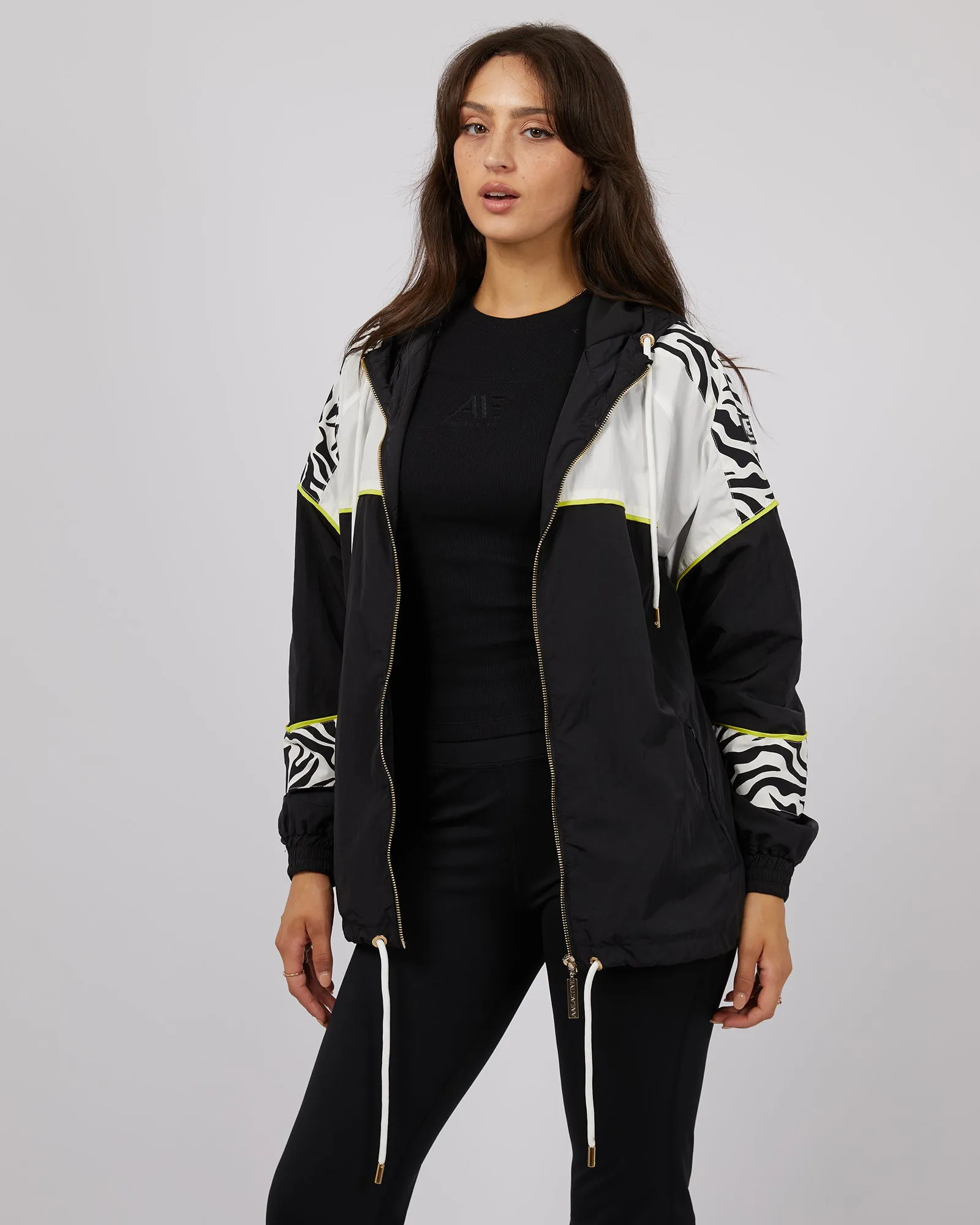 Parker Spray Jacket / Black | All About Eve