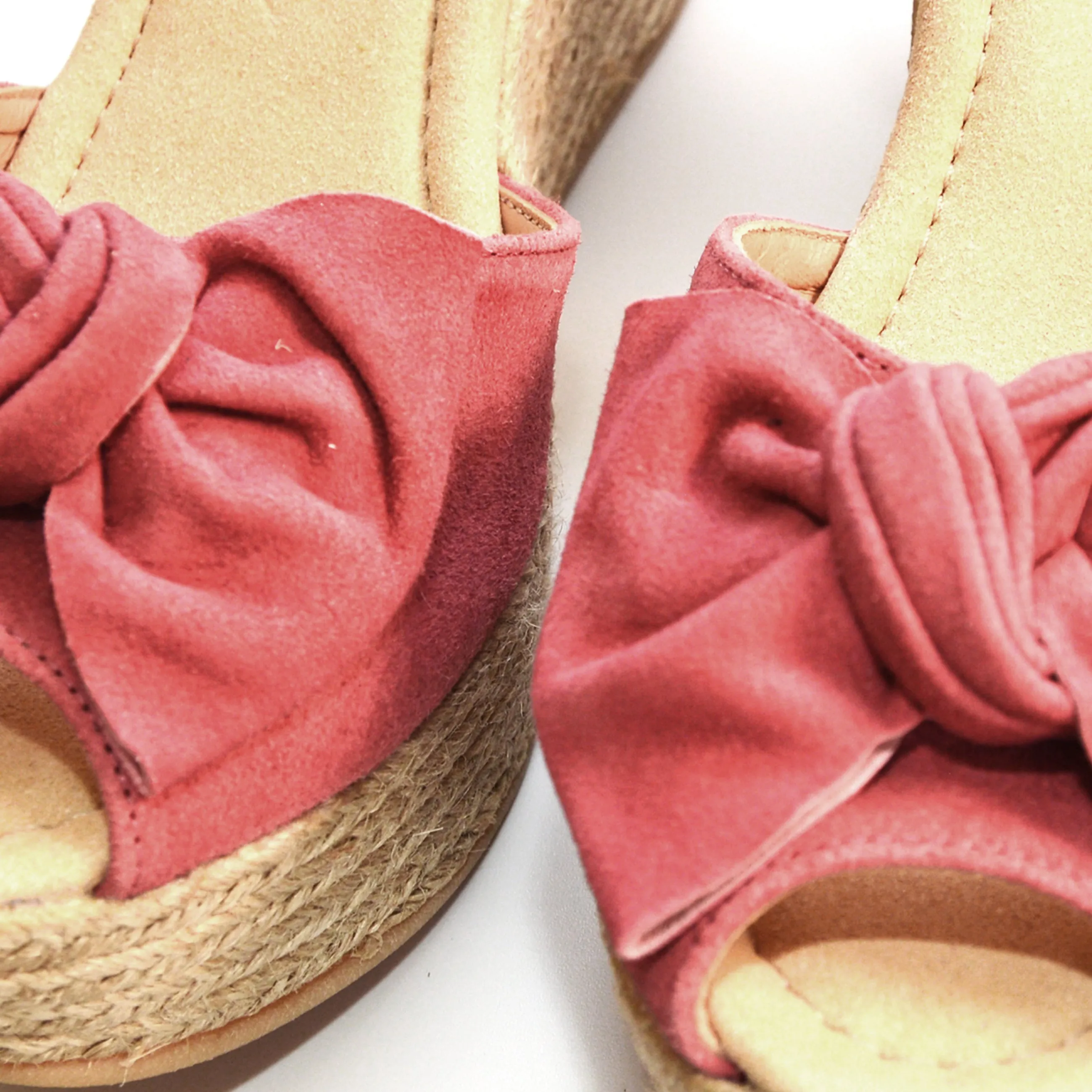 Rosado Mid Height Wedge