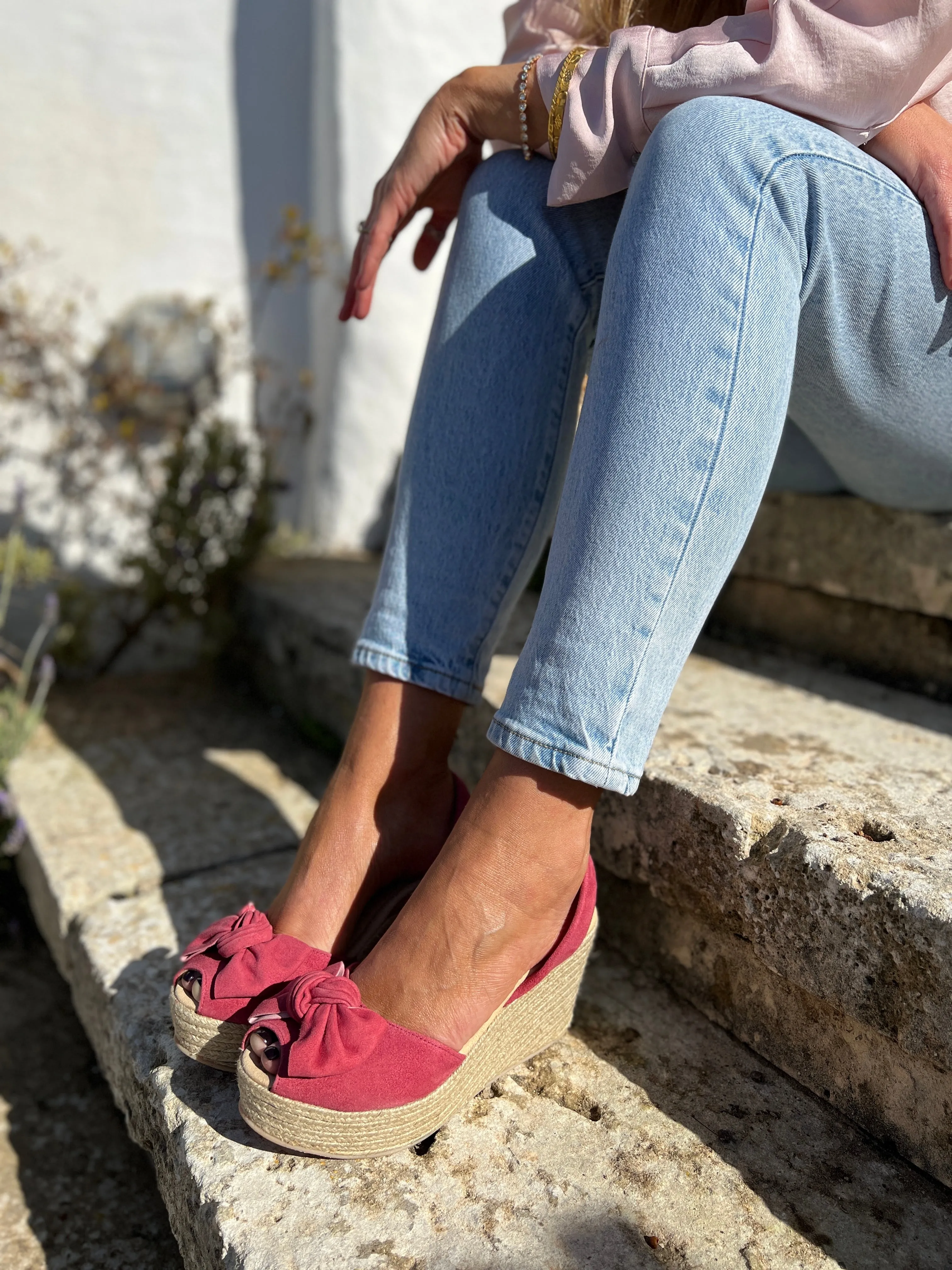 Rosado Mid Height Wedge