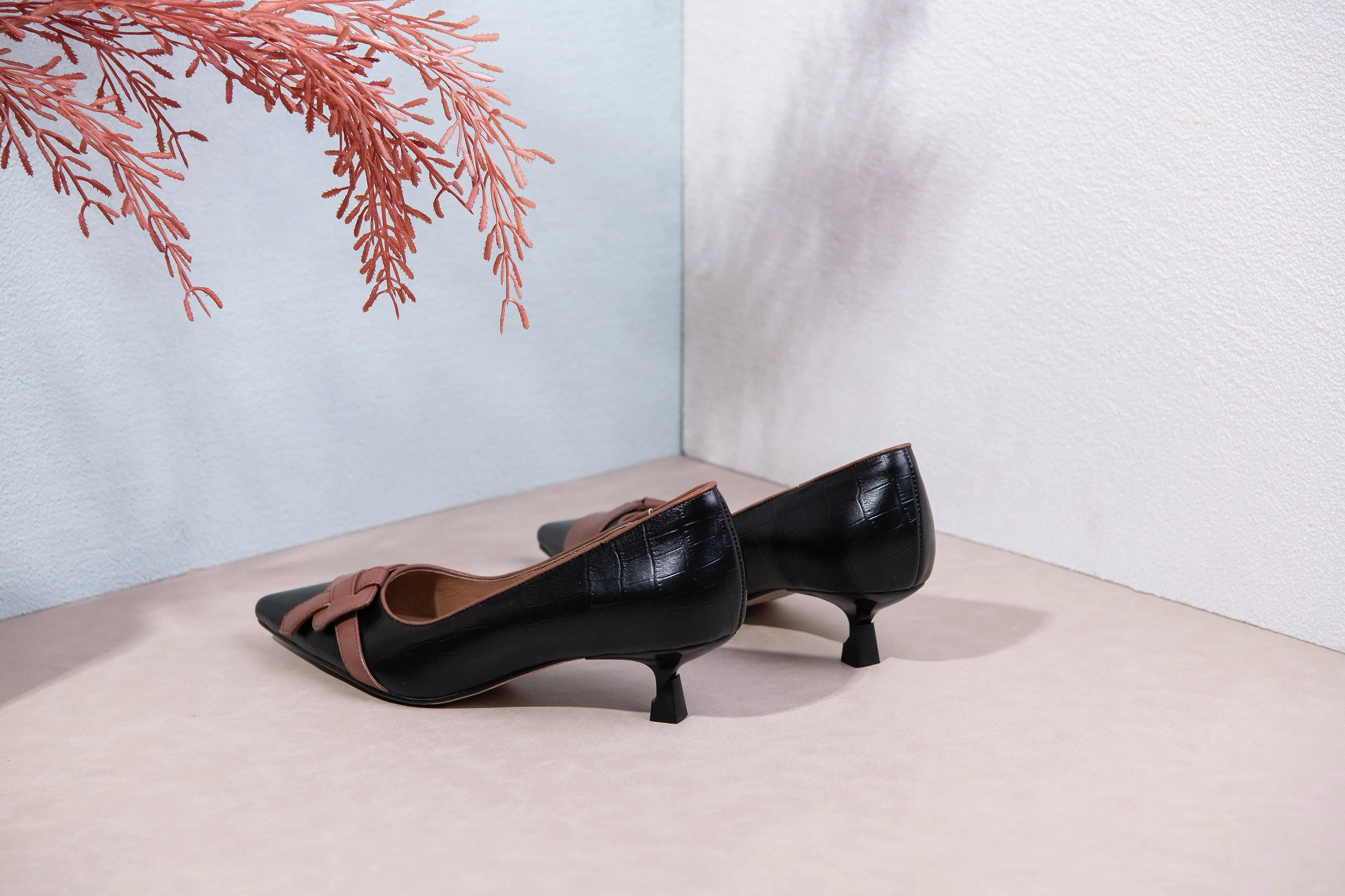 TinaCus Pointed Toe Handmade Woven Decor Genuine Leather Kitten Heels Women's Pumps Shoes