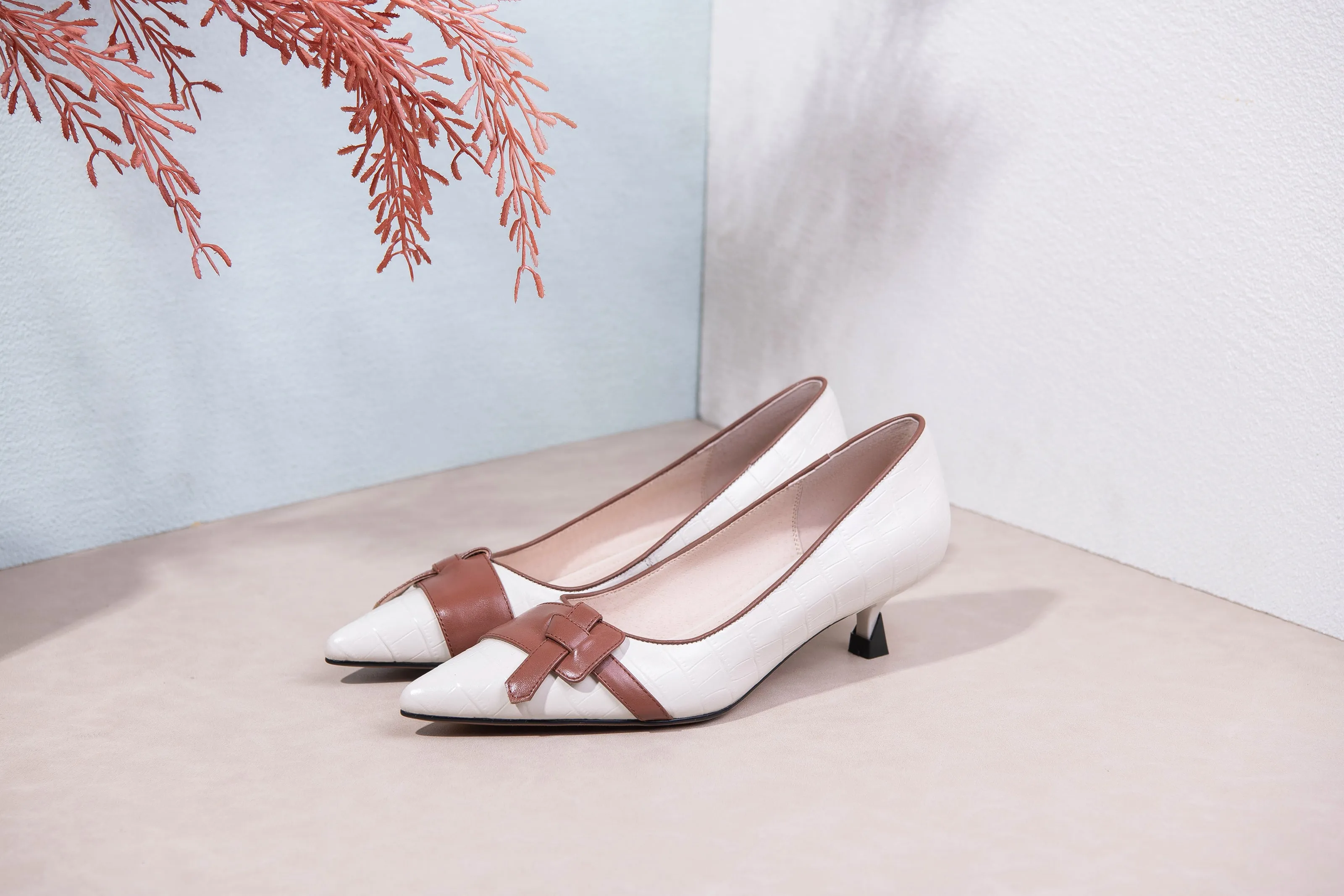 TinaCus Pointed Toe Handmade Woven Decor Genuine Leather Kitten Heels Women's Pumps Shoes
