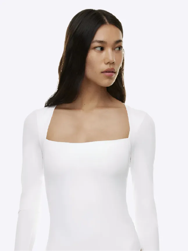 Urban Cool: A Crop Top for Every Occasion