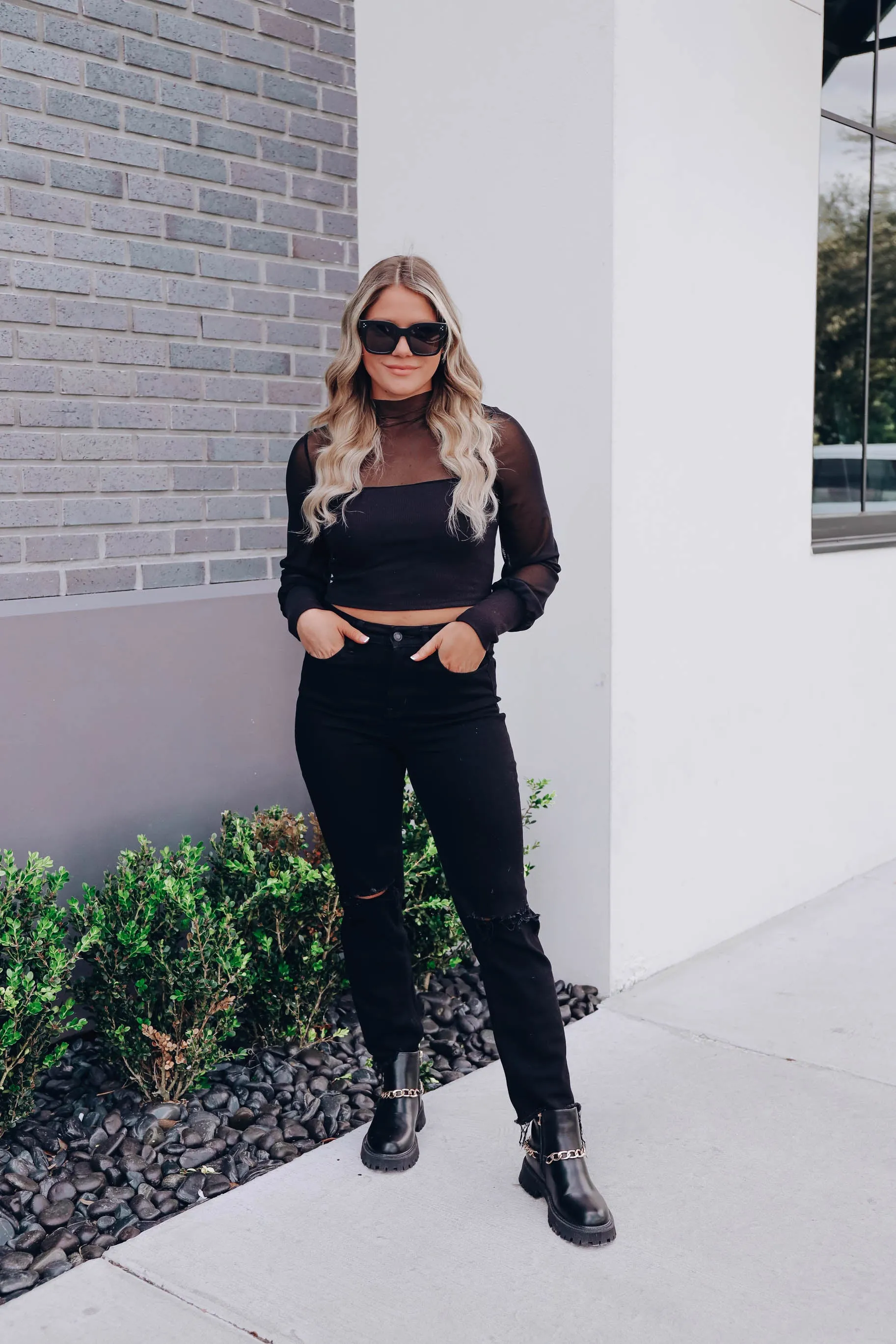 Venus Mesh Crop Top - Black