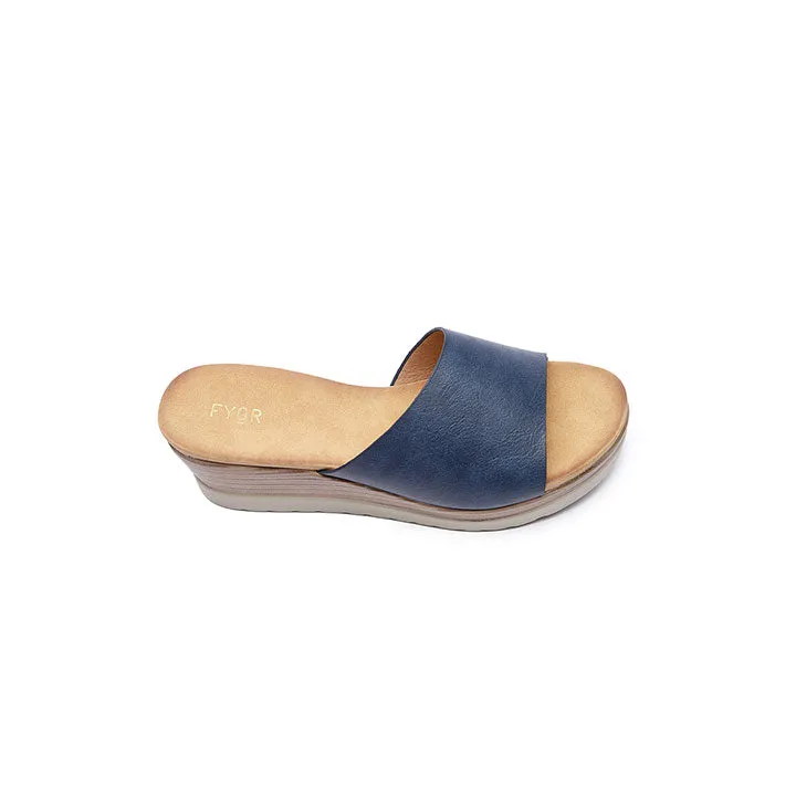 Wide Strap Flatform Sandal HL 34
