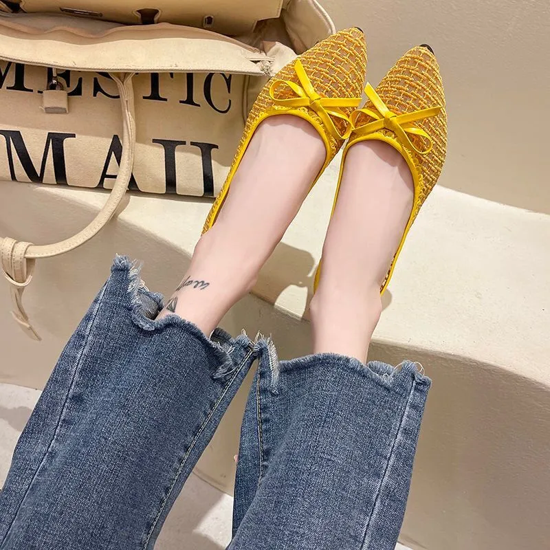Women's Summer Mesh Pointed Toe Flat Shoes Breathable Loafers Comfortable Slip-ons