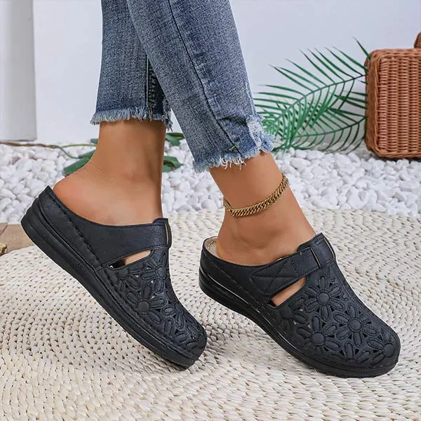 Women's Thick-Soled Slip-On Sandals with Adjustable Strap 41652779C